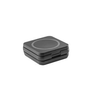 Carregador magnético wireless super rápido dobrável em ABS 100% reciclado que permite carregar três dispositivos simultaneamente
